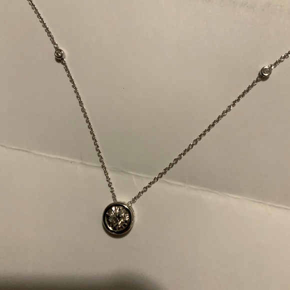 EFFY 14K White Gold Round Bezel Cut Diamond Pendant NWT - Picture 9 of 10